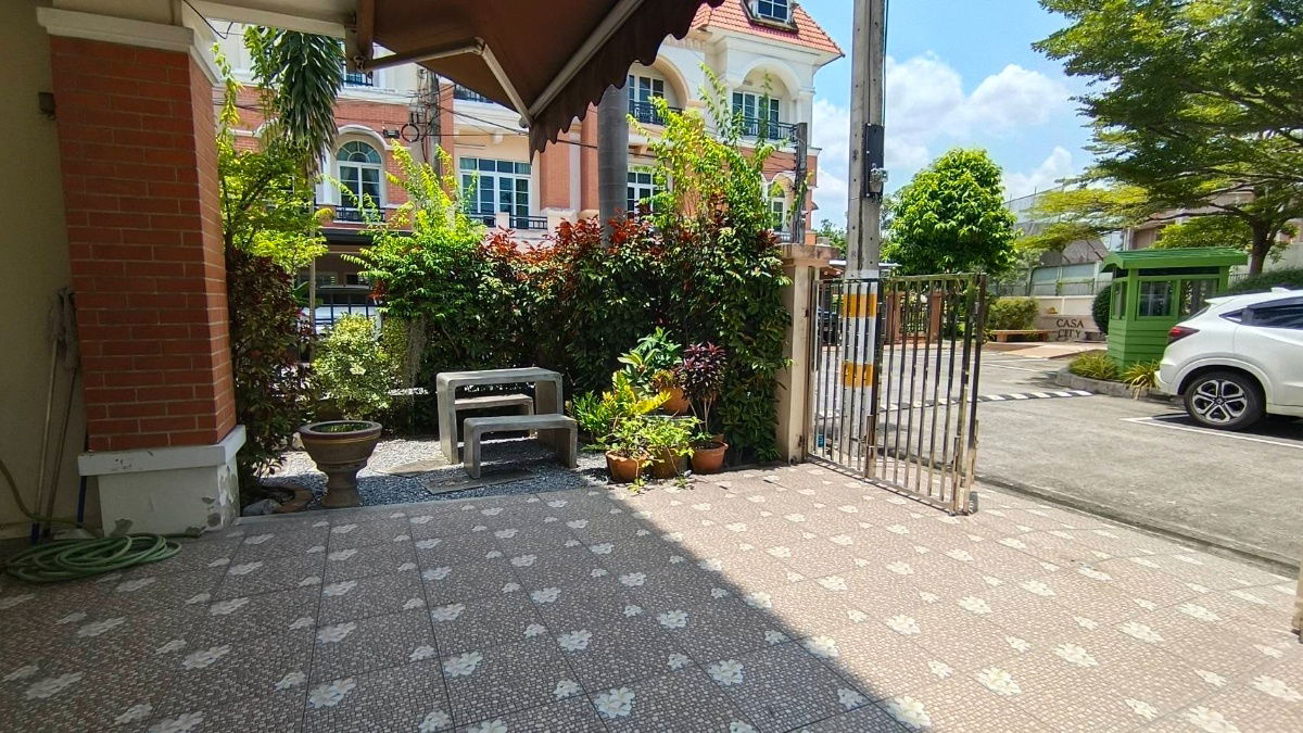 picture 3-storey townhouse, Casa City Nuanchan 1, corner unit, best location - 4/22