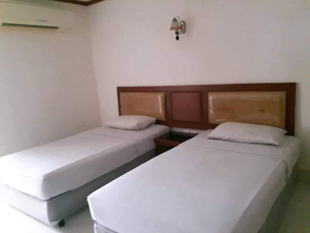 picture Hotel for sale, good location, Khao Phra Tamnak-Pattaya - 10/16