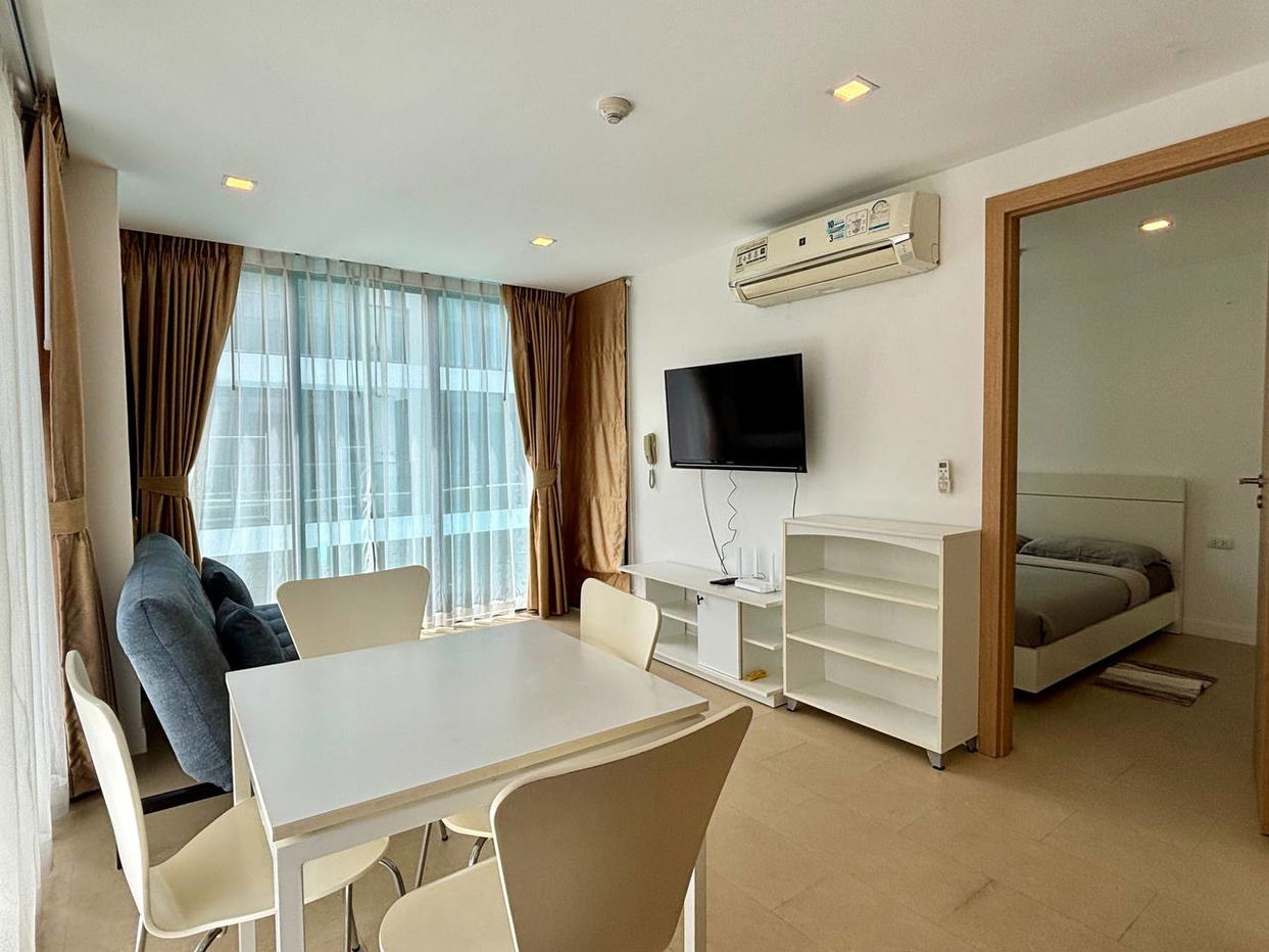 picture 1 Bedroom Condominium @ Aurora Pratumnak - 1/28