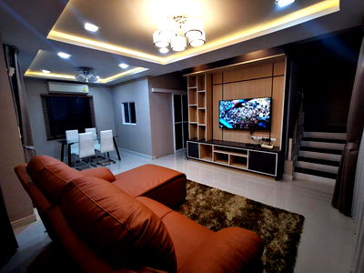เช่าบ้านเดี่ยว ถนนเลียบทางรถไฟ : 3 Bedrooms House @ Baan Fah Greenery