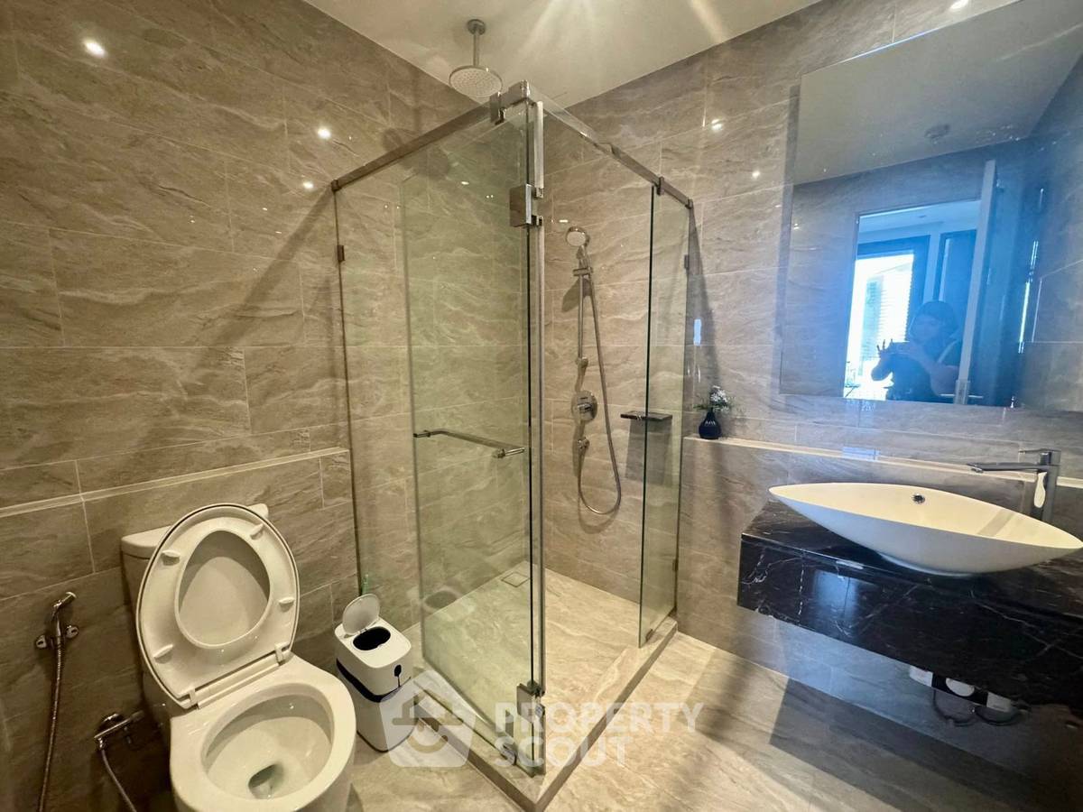 picture 1-BR Condo at ASHTON Asoke - Rama 9 near MRT Phra Ram 9 (ID 2265209) - 4/11
