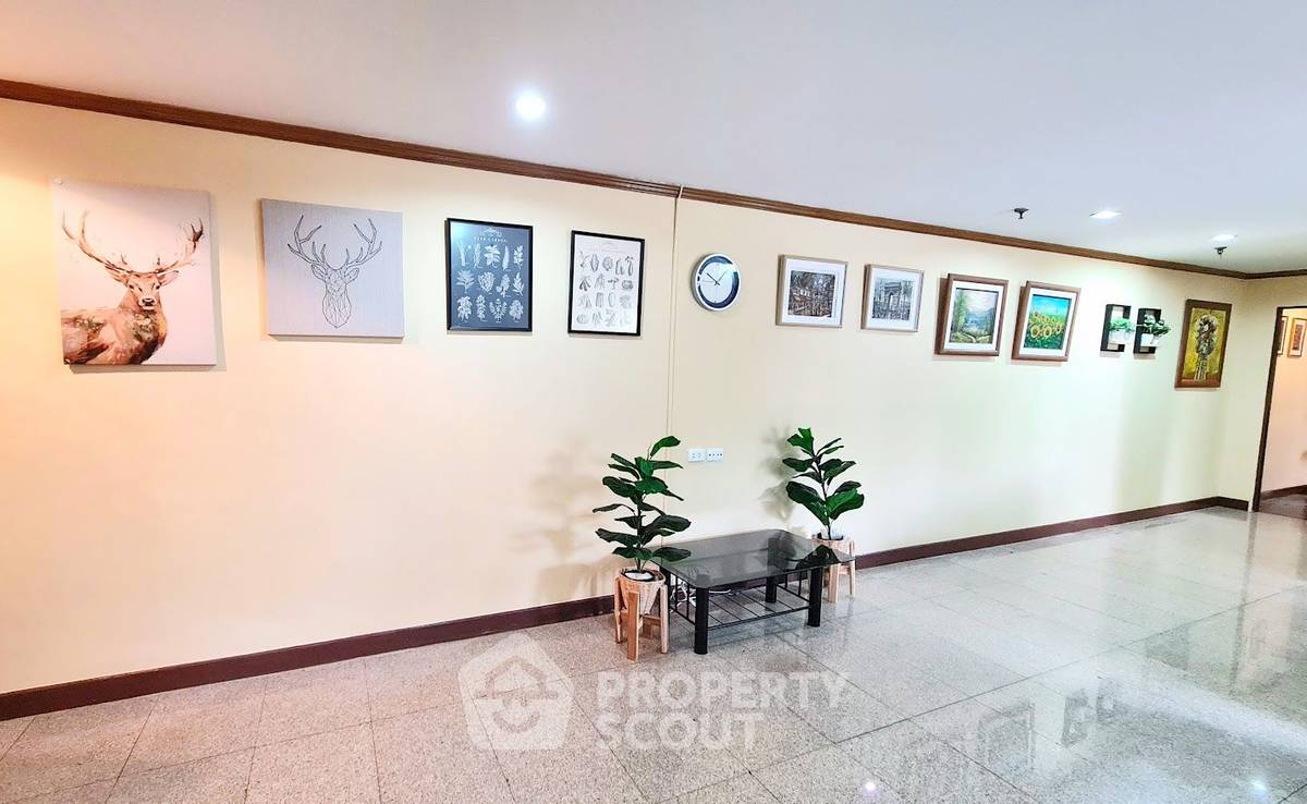 picture 3-BR Condo at Prestige Towers Condominium near MRT Sukhumvit (ID 882726) - 7/10