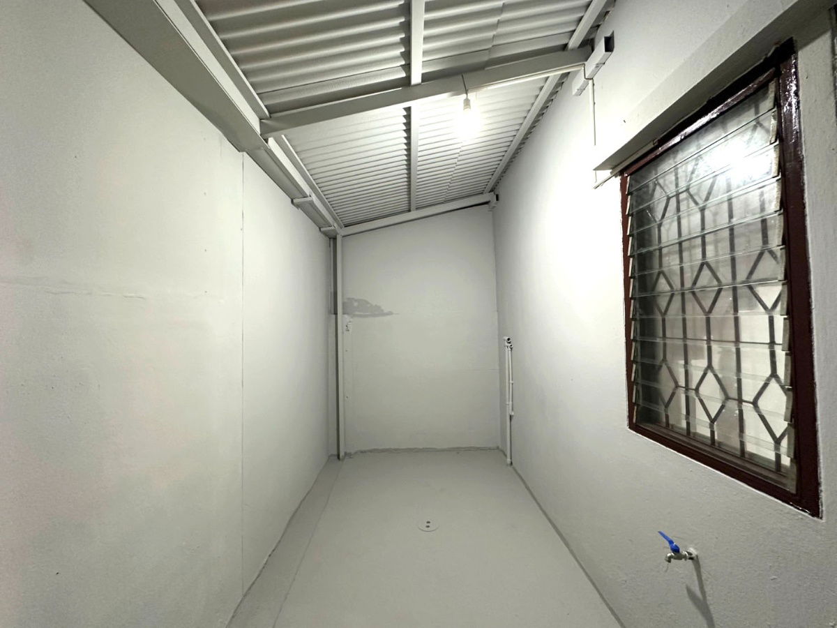 รูป ขายทาวน์เฮ้าส์ 2 ชั้น 16 ตรว. 2ห้องนอน 2ห้องน้ำ นนทบุรี 1.9ล้าน - รูปที่ 4/15