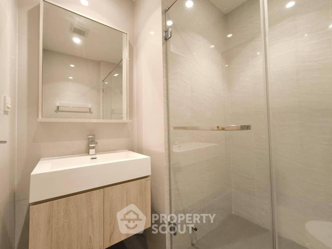 picture Studio Condo at Maru Ekkamai 2 near BTS Ekkamai (ID 1742697) - 4/9