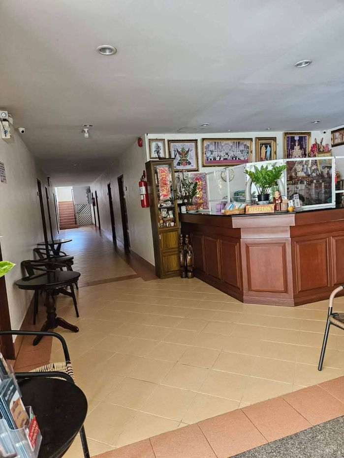 picture Hotel for sale, good location, Khao Phra Tamnak-Pattaya - 3/16
