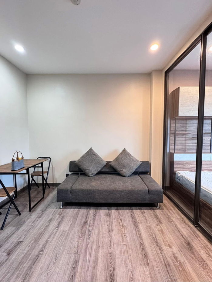 picture code : B164 Urbano Rajavithi Bedroom : 1  Bathroom : 1 - 2/6