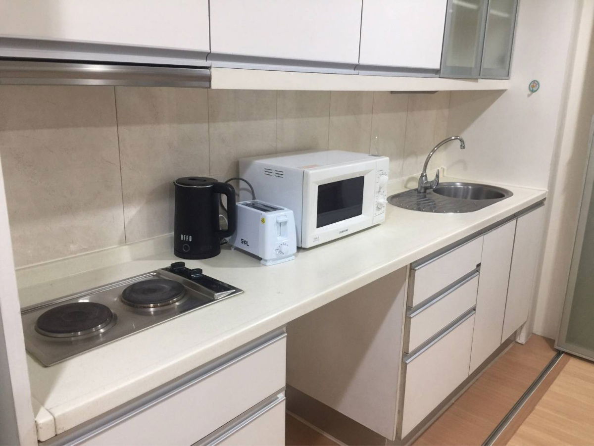 picture The Bangkok Thanon Sub 【𝐑𝐄𝐍𝐓】🔥Modern design, simple yet warm, with quality furniture and perfect functionality🔥  Contact Line ID: @hacondo - 4/9
