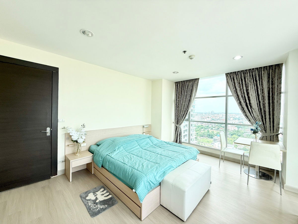 picture Ready to move in⚡️"𝐑𝐡𝐲𝐭𝐡𝐦 𝐑𝐚𝐭𝐜𝐡𝐚𝐝𝐚" 2 Bedroom 2 Bathroom  73 Sq.m. Floor 25 Near : MRT-Ratchada  - 2/21