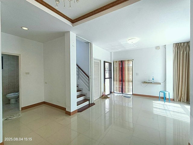 รูป ไทวัสดุ ลำลูกกา 1.7 กม.ทำเลดี ติดถนนใหญ่ บ้านฟ้าปิยรมย์ ให้เช่าบ้านเดี่ยว 2 ชั้น หาของกินง่าย ตลาดใหญ่ลำลูกกา 1.2 กม ถ. เลียบด่วนลำลูกกา - รูปที่ 7/8