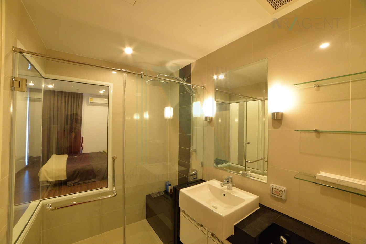 รูป ขายคอนโด ศุภาลัย พรีเมียร์ แอท อโศก อาคาร  ชั้น 28 1 ห้องนอน ขนาด 50 ตรม ใกล้ MRT เพชรบุรี 150 เมตร - รูปที่ 2/8