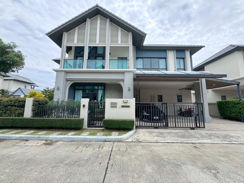 ขายบ้านเดี่ยวสุดหรู บางกอกบูเลอวาร์ด  เวสเกต  Bangkok Boulevard Westgate แบบ Marseille หลังใหญ่ บนทำเลทองใกล้ Central Westgate และรถไฟฟ้าสายสีม่วง