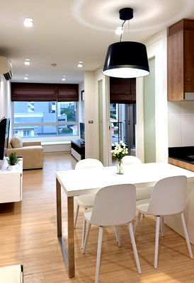 Condos for rent Soi Ekamai (Sukhumvit 63) : Code: KJ8334  for rent Tree Condo Sukhumvit 42 // Line ID: @kjcondo (with @) //