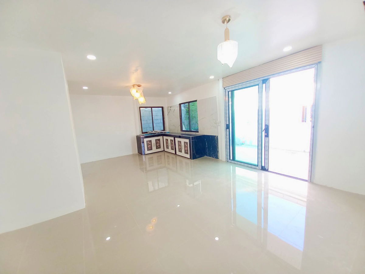 picture Affordable House in Pattaya located near Million years Stone Park  - 9/9
