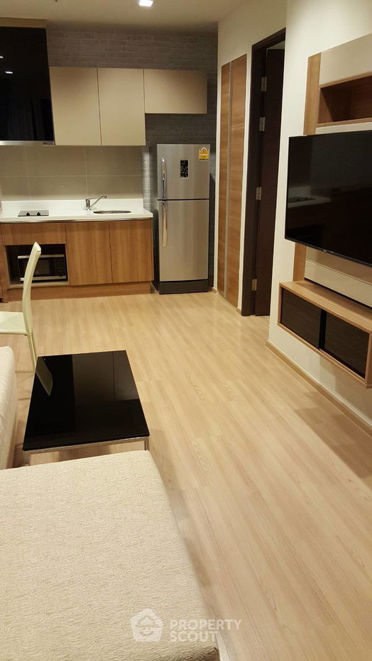 picture 1-BR Condo at Rhythm Sathorn near BTS Saphan Taksin (ID 592512) - 2/5
