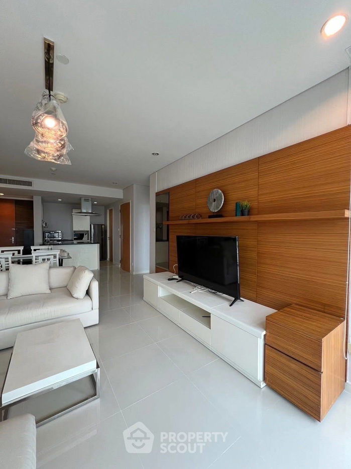 picture 2-BR Condo at Fullerton Sukhumvit near BTS Ekkamai (ID 2276868) - 1/10