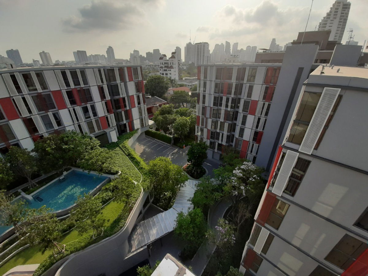 picture For Rent Taka HAUS Ekamai 12 is a luxury condominium in Japanese style with a private garden in the house. - 39/39