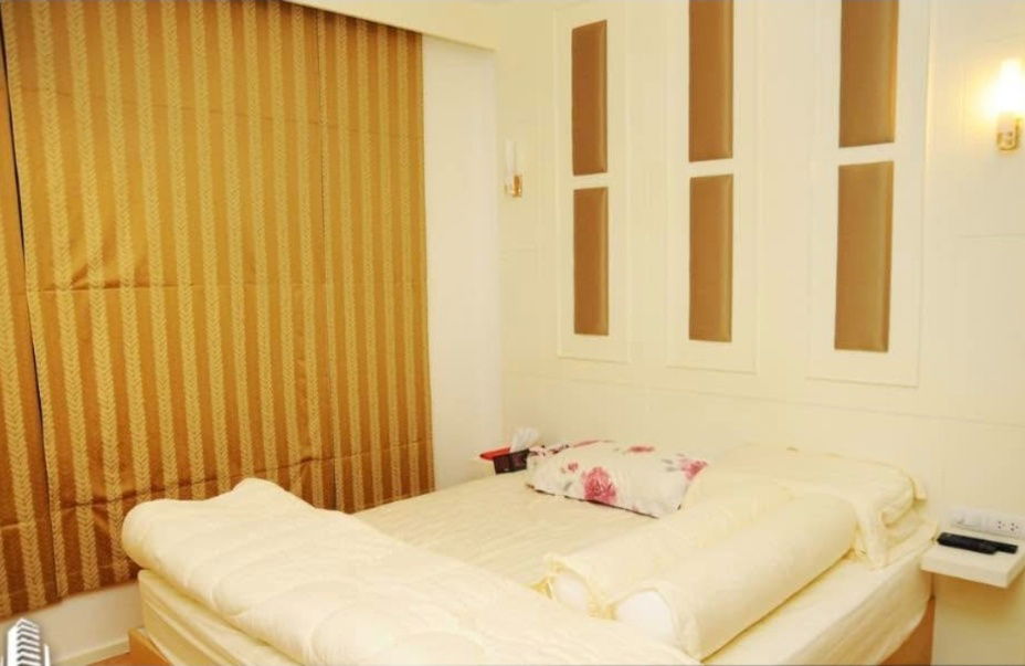 รูป OMG2317  < ว่าง 1 ก.ย. 68 >  ห้องใหญ่ 1 ห้องนอน ให้เช่า  [ วิลล่า สาทร ] - รูปที่ 3/9