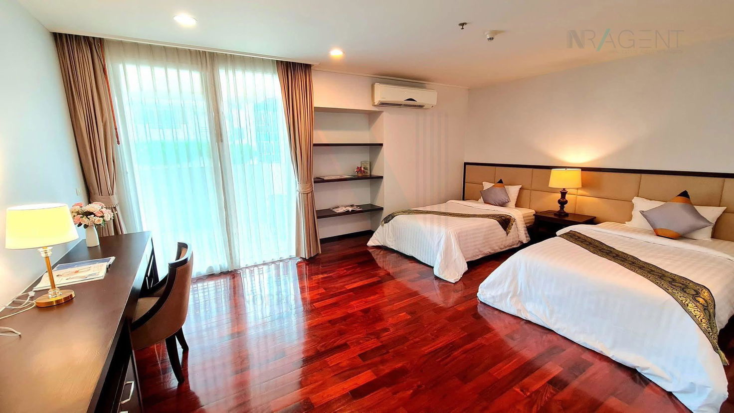 picture 🚩 For Rent Condo PIYATHIP PLACE Building 1, Floor 9,4 bed room, Room size 650 sqm - 2/8