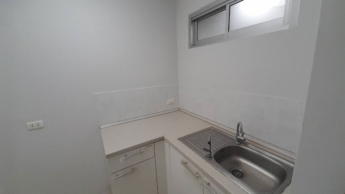 picture Condo for Rent  : 1 bedroom at Condo One X  Narathiwas 24 Near Central Rama 3  - 3/6
