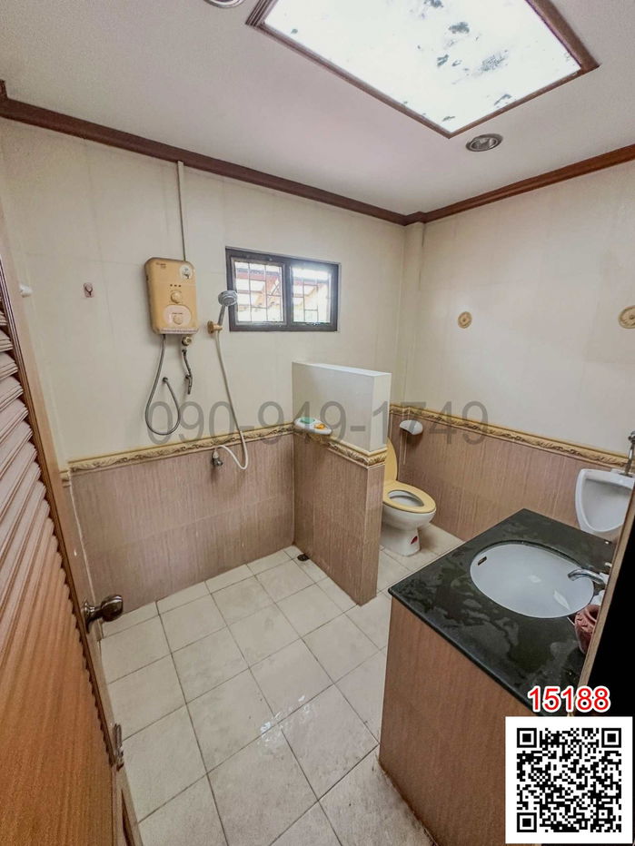 รูป ขาย บ้านเดี่ยว 2 ชั้น+ที่โกดัง ถ.รามอินทรา ตรงข้ามแฟชั่นไอซ์แลนด์ ทำเลดีซอย รามอินทรา 60 - รูปที่ 19/20
