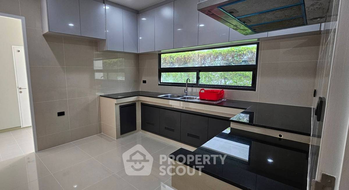 รูป บ้าน 5-ห้องนอน ที่ เศรษฐสิริ กรุงเทพกรีฑา 2 ใน หัวหมาก (ID 2269183) - รูปที่ 5/13