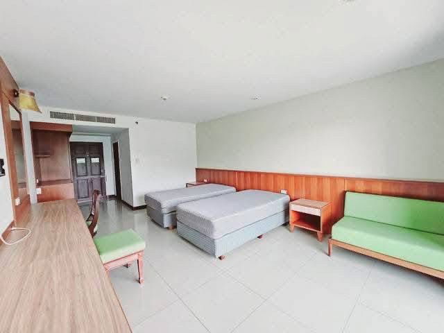 picture Urgent Hotel Sale – Pattaya Only 2 km from Pattaya Beach - 1/5