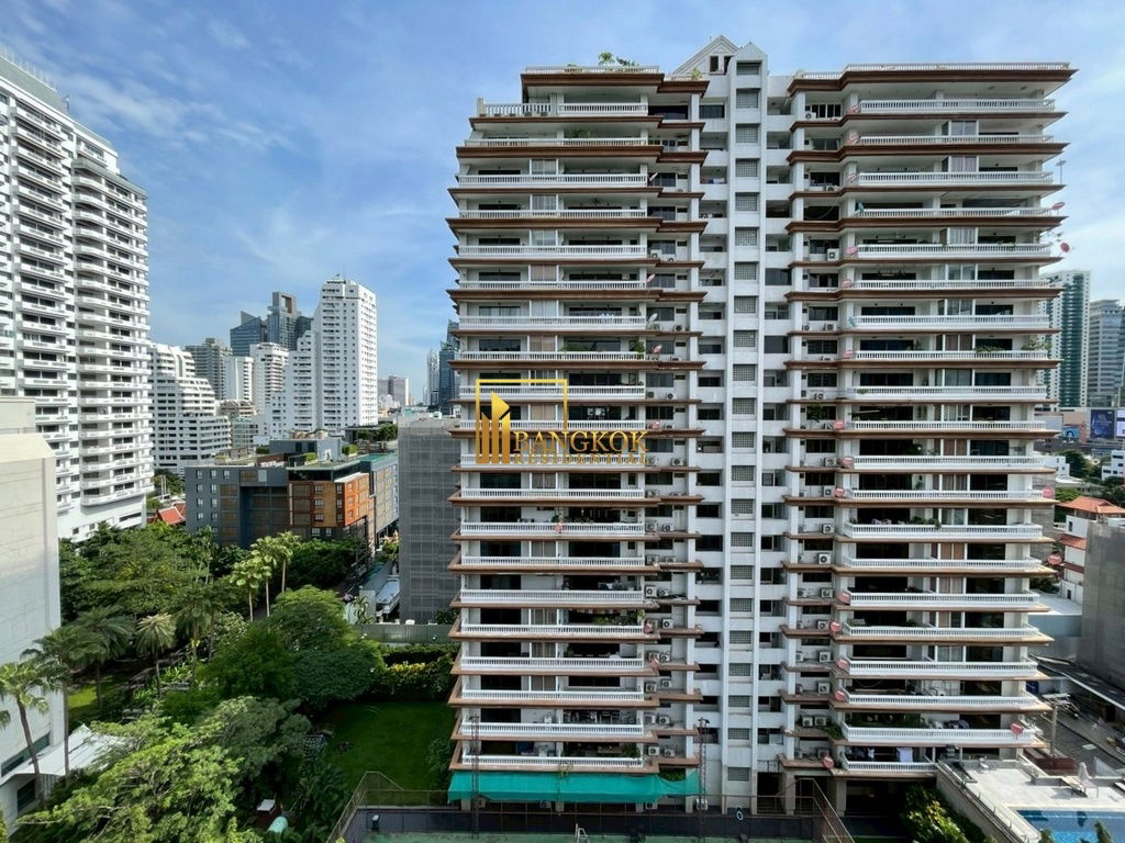 รูป Impressive 3 Bedroom Apartment For Rent in Sukhumvit 12 - BR21295AP - รูปที่ 6/49