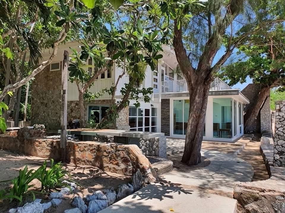 picture House for sale in a prime location, next to the sea, Wongamat, North Pattaya - 4/5