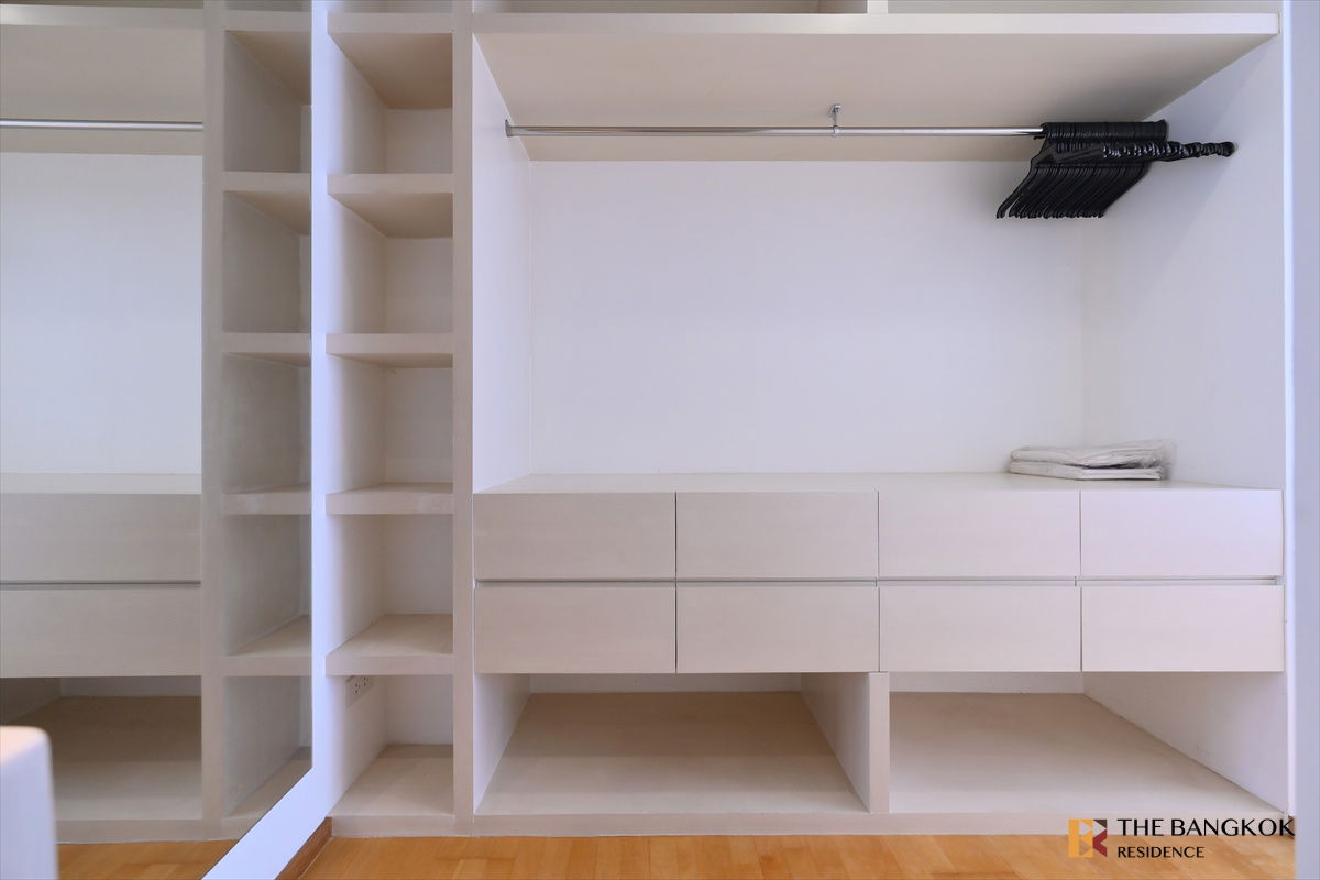 รูป 🔥Best Deal! Available Now🔥 Issara@42 Sukhumvit near BTS Ekkamai  - รูปที่ 6/13