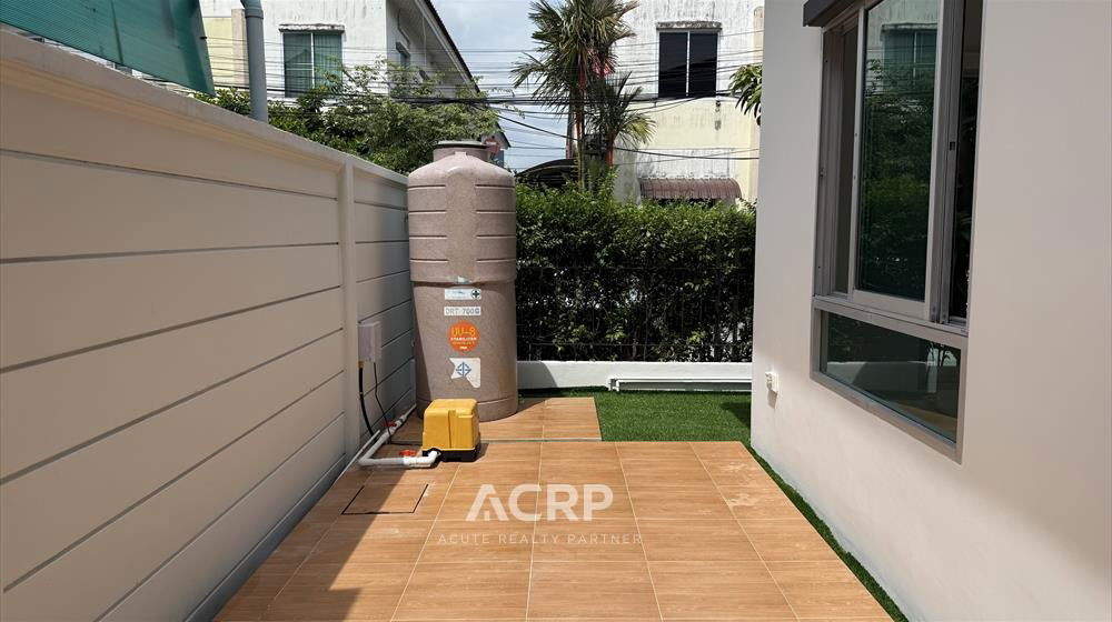 picture Townhouse for sale, renovated, Vista Avenue, Watcharapol, Sai Mai, size 28 square wah, 3 bedrooms, Ref no. 00159979 - 8/11