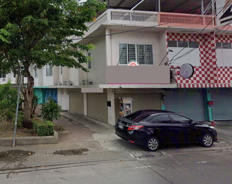 MRT Sutthisan 600m.on the main road Ratchada 3-story commercial building for rent 20sq.wa. 232sq.m.