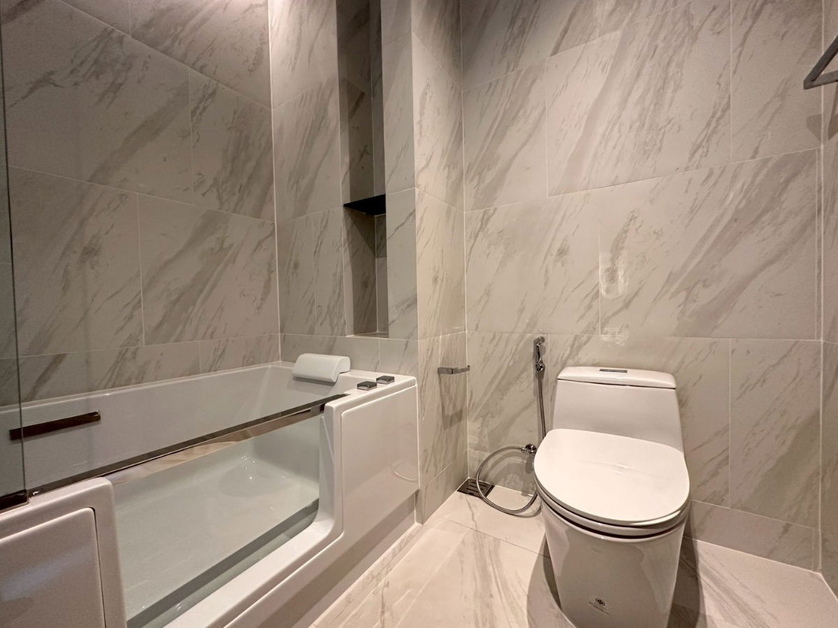 รูป ขายห้องใหม่ 1ห้องนอนราคาถูกสุดในตึก - รูปที่ 10/13