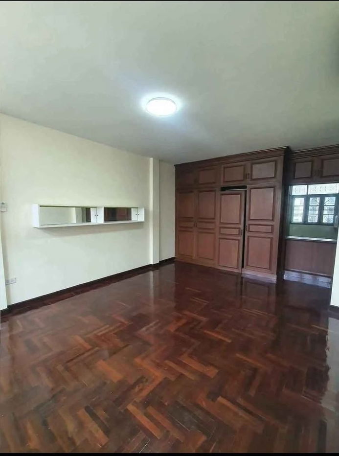 รูป ให้เช่า บ้านเดี่ยวสามชั้น ที่ลาดพร้าว25  3 ห้องนอน 3 ห้องน้ำ  - รูปที่ 2/5
