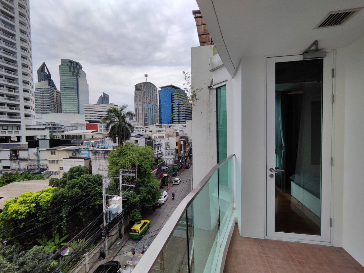 รูป ใช้ชีวิตใจกลางสุขุมวิทให้สุด! 🏙️✨ ปล่อยเช่าคอนโดหรู Beverly 33 ทำเลทองย่านพร้อมพงษ์ แค่เดินก็ถึง BTS! - รูปที่ 3/8