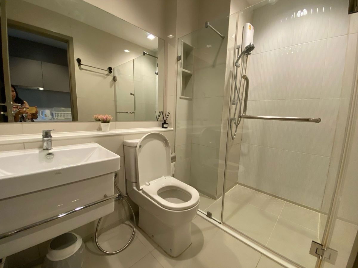 รูป WS2559 🏢 For Rent – Life Asok Rama 9 💫 วิวสูงและวิวเมือง + การตกแต่งหรูหรา เพียง 20,000 บาท/เดือน  - รูปที่ 6/11