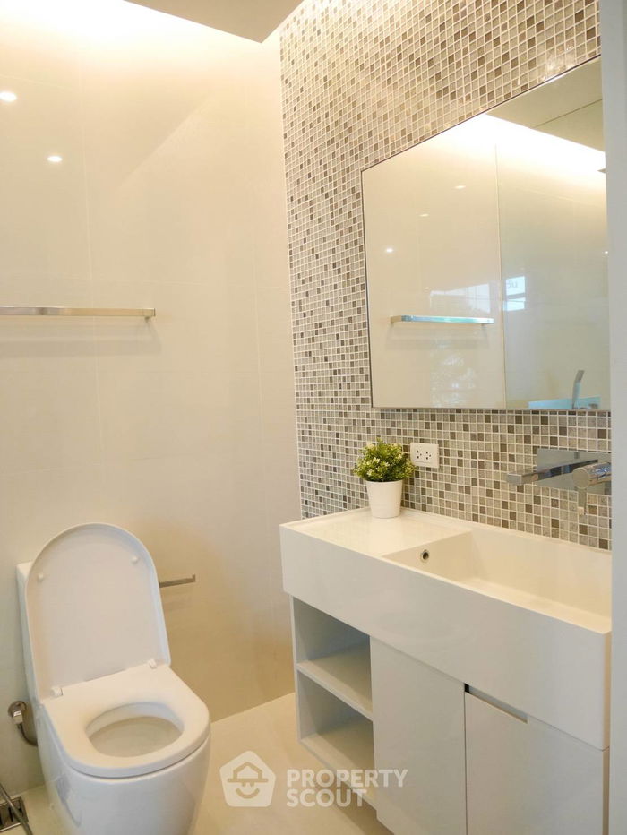 picture 1-BR Condo at The Room Sukhumvit 21 near MRT Sukhumvit (ID 512257) - 8/8