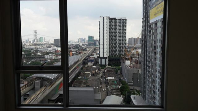 รูป ใกล้รถไฟฟ้า และรถประจำทาง  แอสปาย  วงศ์สว่าง - รูปที่ 12/13