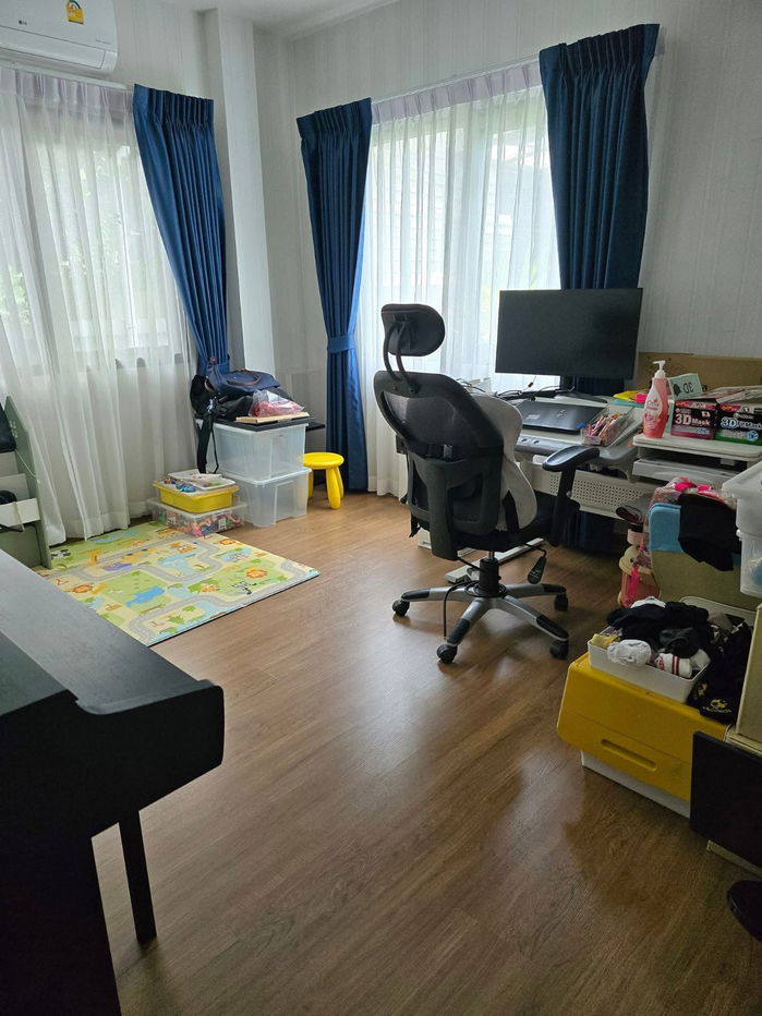 picture rent The City Pattanakarn, beautiful house, good location...perfect life - 11/11