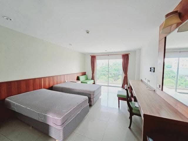 picture Urgent Hotel Sale – Pattaya Only 2 km from Pattaya Beach - 2/5