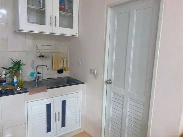 picture MRT Sutthisan 600m.on the main road Ratchada 3-story commercial building for rent 20sq.wa. 232sq.m. - 2/8