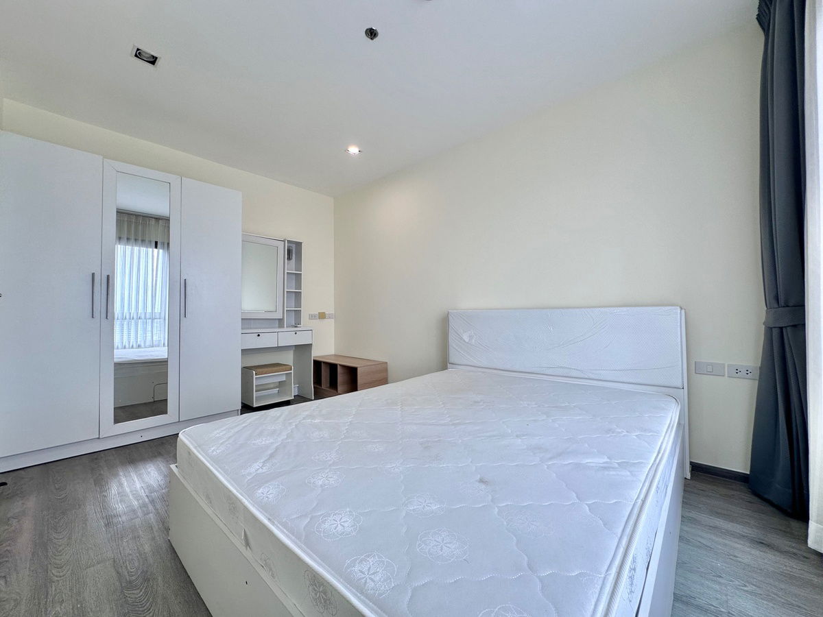 picture For rent Rich Park Triple Station 12,000 baht 34th floor next to ARL Huamak, MRT Huamak - 2/16