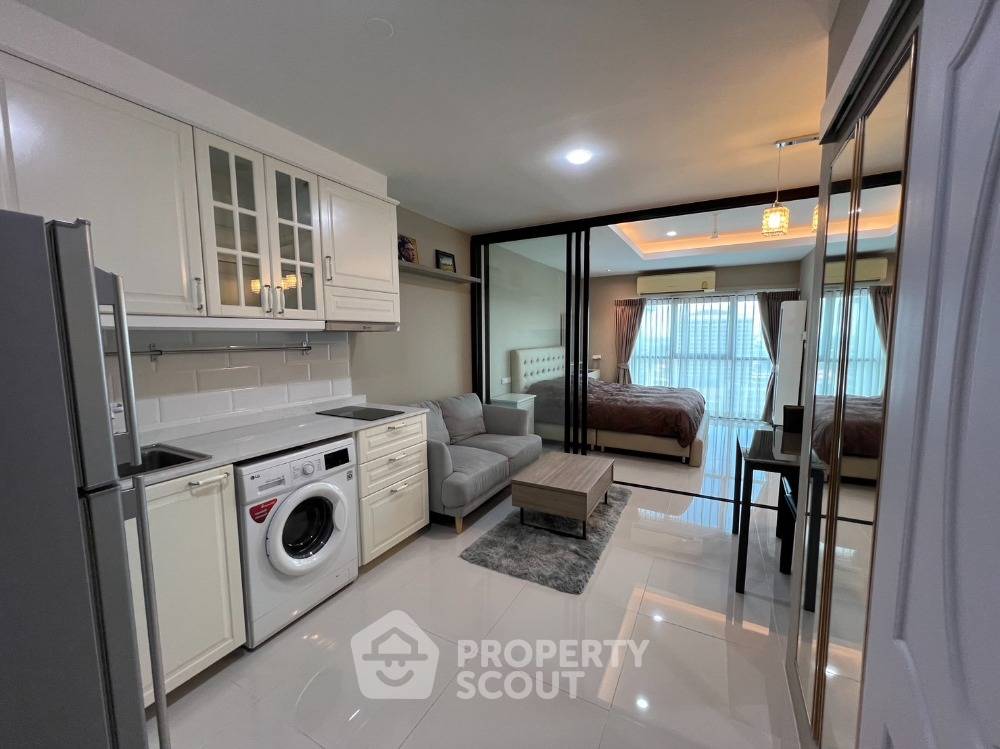 picture 1-BR Condo at Sathorn Gardens near MRT Si Lom (ID 1407093) - 2/15