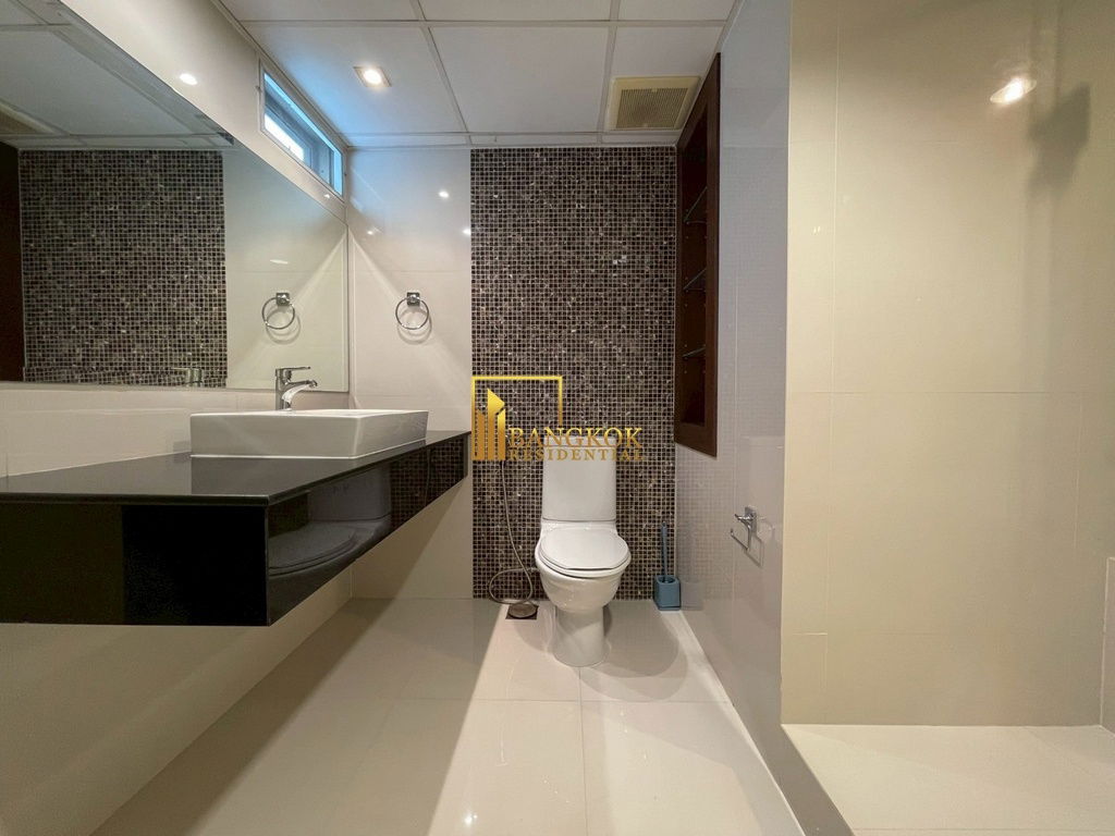 รูป Impressive 3 Bedroom Apartment For Rent in Sukhumvit 12 - BR21295AP - รูปที่ 20/49