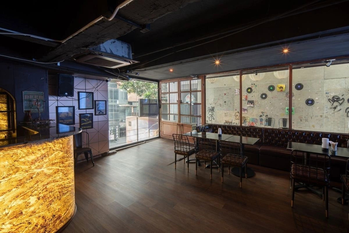 รูป เซ้งบาร์ ร้านเหล้า ทองหล่อ เอกมัย - รูปที่ 7/12
