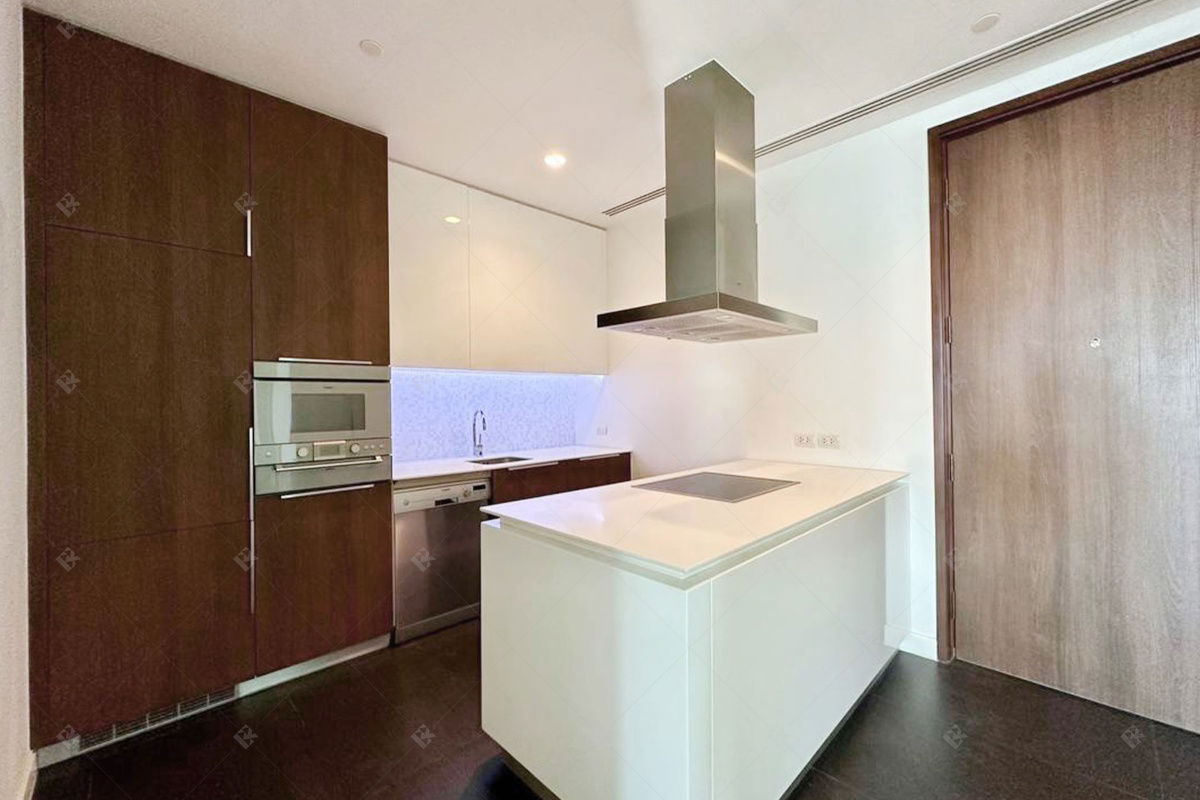 รูป Stunning Corner Unit ✨at 𝟏𝟖𝟓 𝐑𝐚𝐣𝐚𝐝𝐚𝐦𝐫𝐢 – 𝐒𝐩𝐨𝐫𝐭 𝐂𝐥𝐮𝐛 𝐕𝐢𝐞𝐰𝐬 & 𝐍𝐞𝐰𝐥𝐲 𝐑𝐞𝐧𝐨𝐯𝐚𝐭𝐞𝐝 𝐔𝐧𝐢𝐭 🌿 ใกล้ BTS ราชดำริ - รูปที่ 12/12