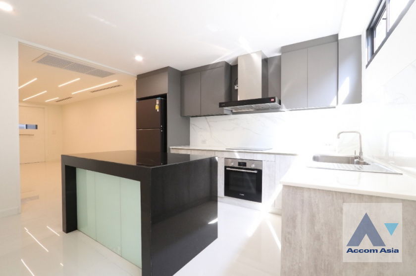 รูป 🔼🔽 AccomA 📩 Spacious townhouse with modern interior in the Sathorn area (AA39160) - รูปที่ 5/18