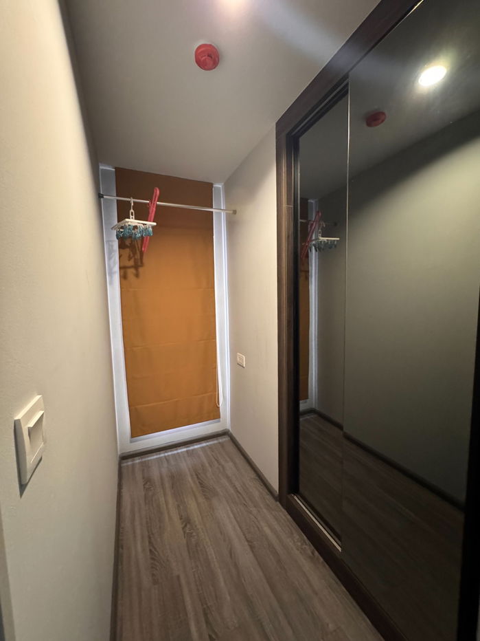 picture One-bedroom condo for Rent in Ideo Mobi Sukhumvit 40 Condominium, near Gateway Ekkamai Shopping center - 20/23
