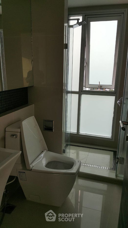 picture 1-BR Condo at Rhythm Sathorn near BTS Saphan Taksin (ID 592512) - 5/5