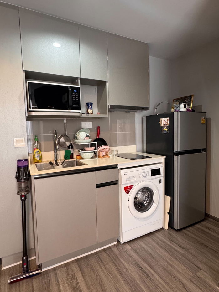 picture One-bedroom condo for Rent in Ideo Mobi Sukhumvit 40 Condominium, near Gateway Ekkamai Shopping center - 4/23