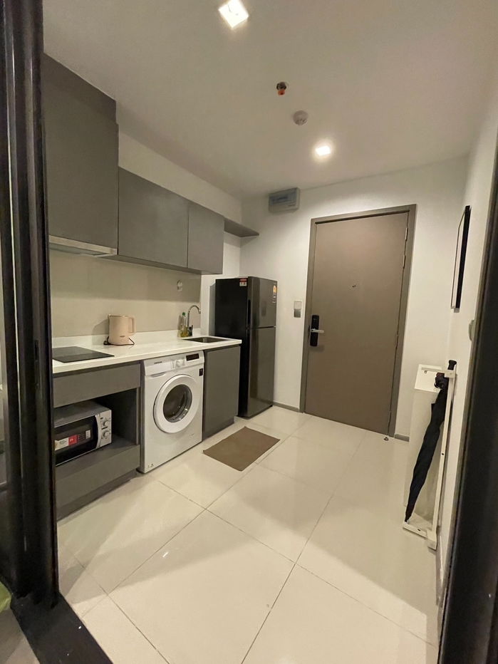 picture Life Asoke Hype 🔥Ready to move in MRT Rama9 - 8/9